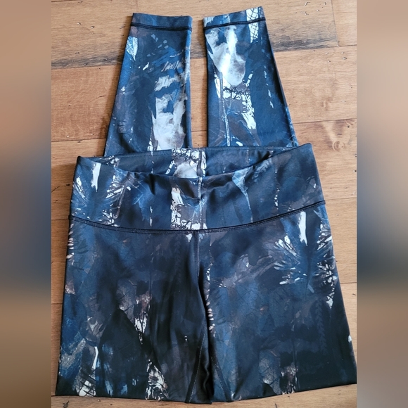 Rare Extreme! Lululemon Wanderlust Wunder Under II - Picture 4 of 7